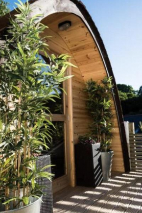 Beautiful 1-Bed Chalet in Tenby
